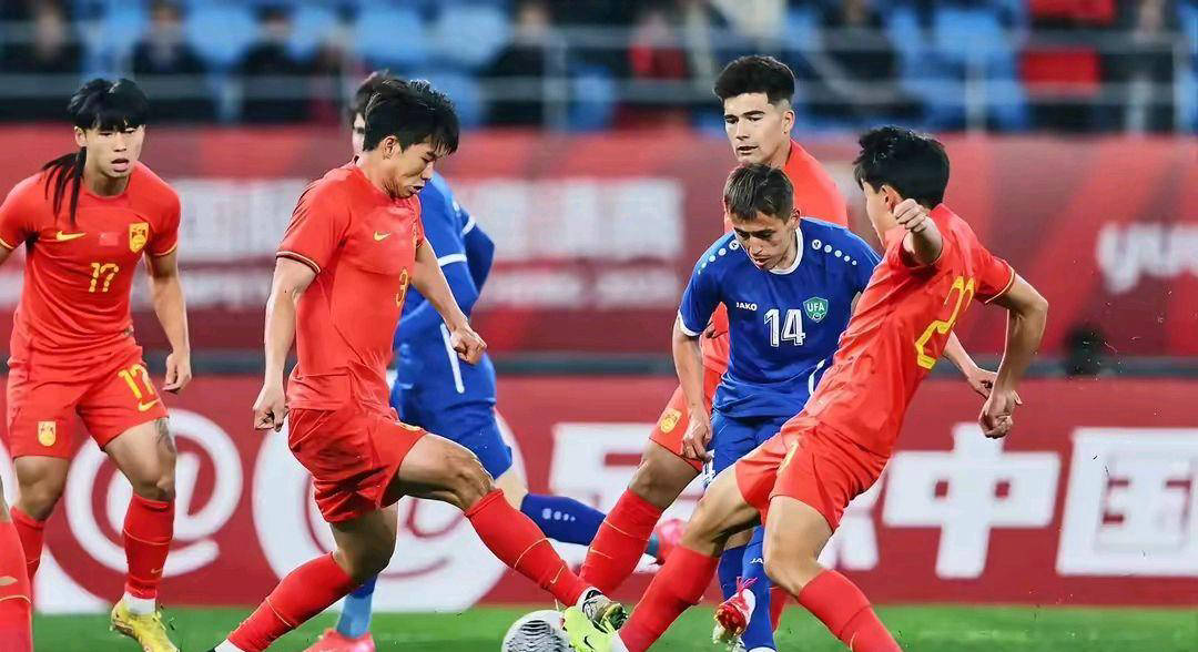 足球界巨星备战国家队比赛火热的简单介绍