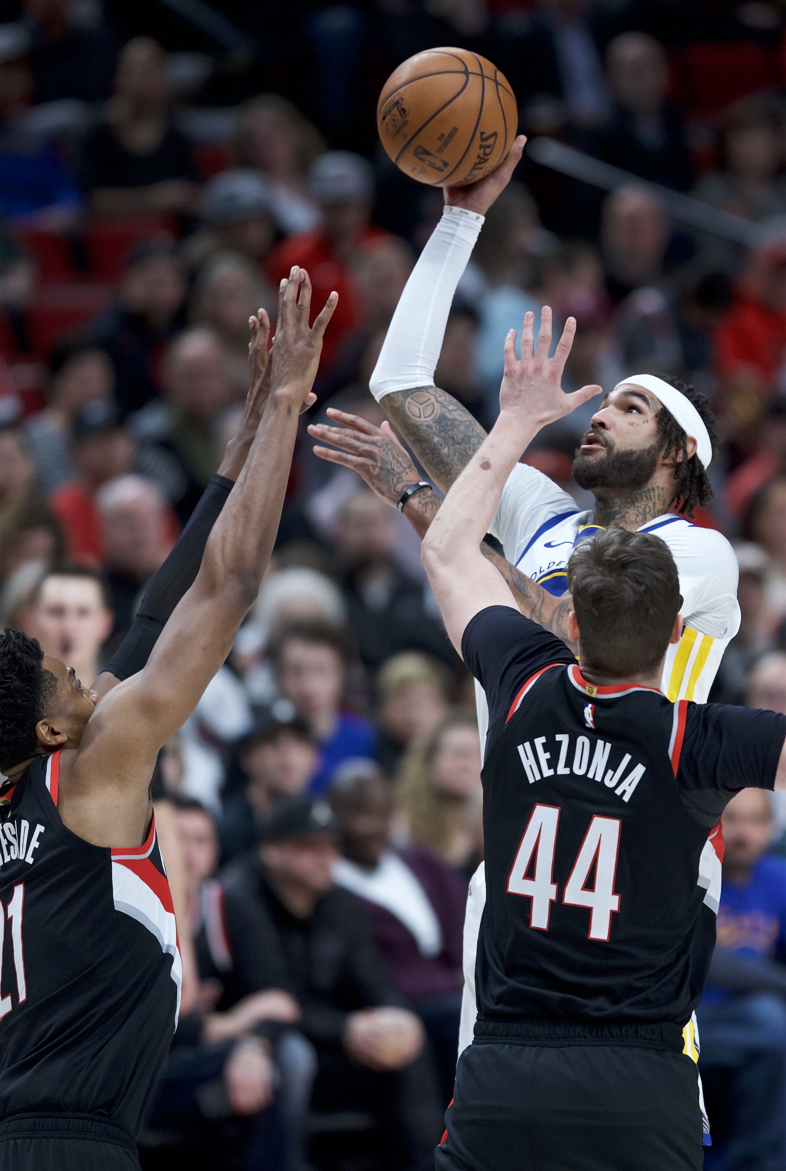 开拓者连胜收官，利拉德砍下高分