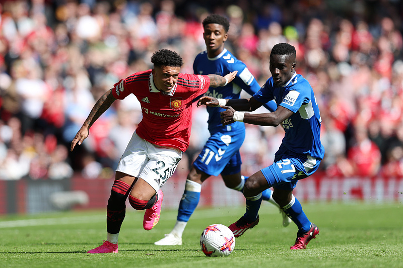 塞维利亚轻取阿森纳,卡塞米罗一己之力扛起全队的简单介绍 塞维利亚轻取阿森纳,卡塞米罗一己之力扛起全队的简单介绍