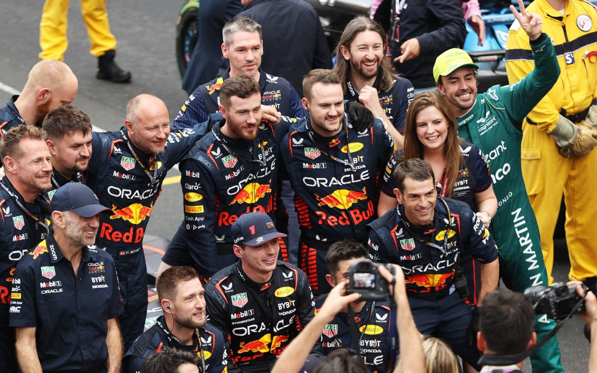 关于红牛二队逆转雷诺车队,阿隆索状态火热的信息 关于红牛二队逆转雷诺车队,阿隆索状态火热的信息