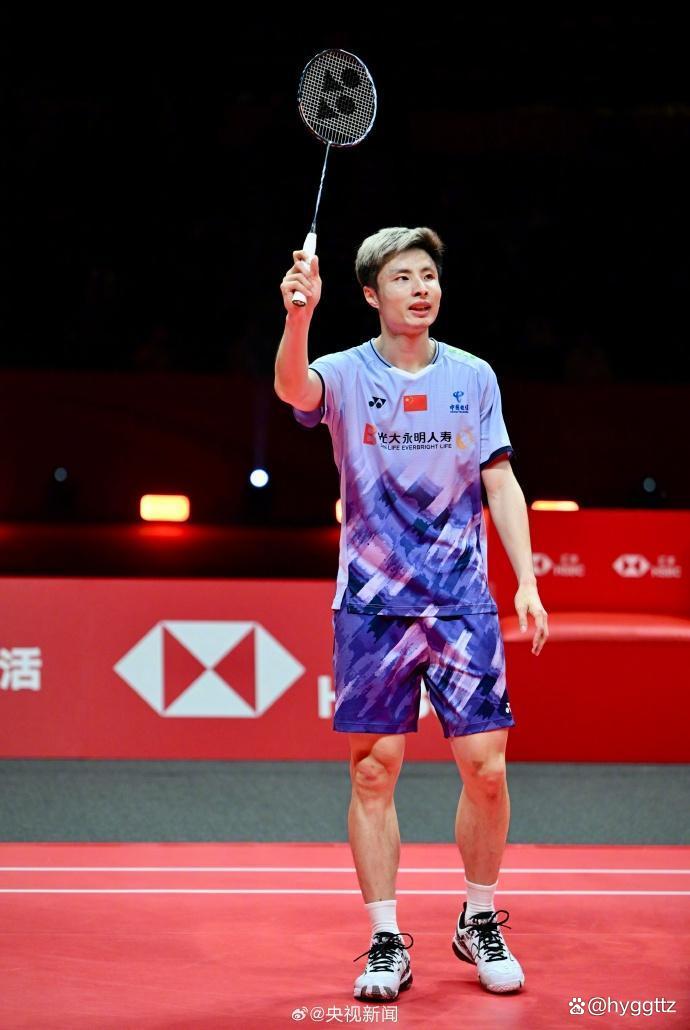 羽毛球男单选手在比赛中实现逆袭 羽毛球男单选手在比赛中实现逆袭