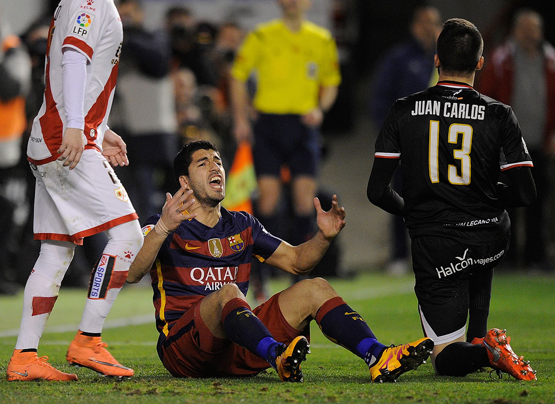 巴西横扫巴萨，苏亚雷斯惊艳四座