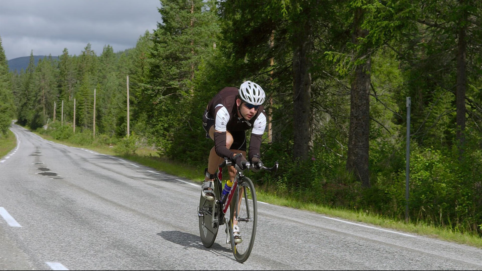 双线争锋，英超争冠夜与塔图姆末节神话的交响