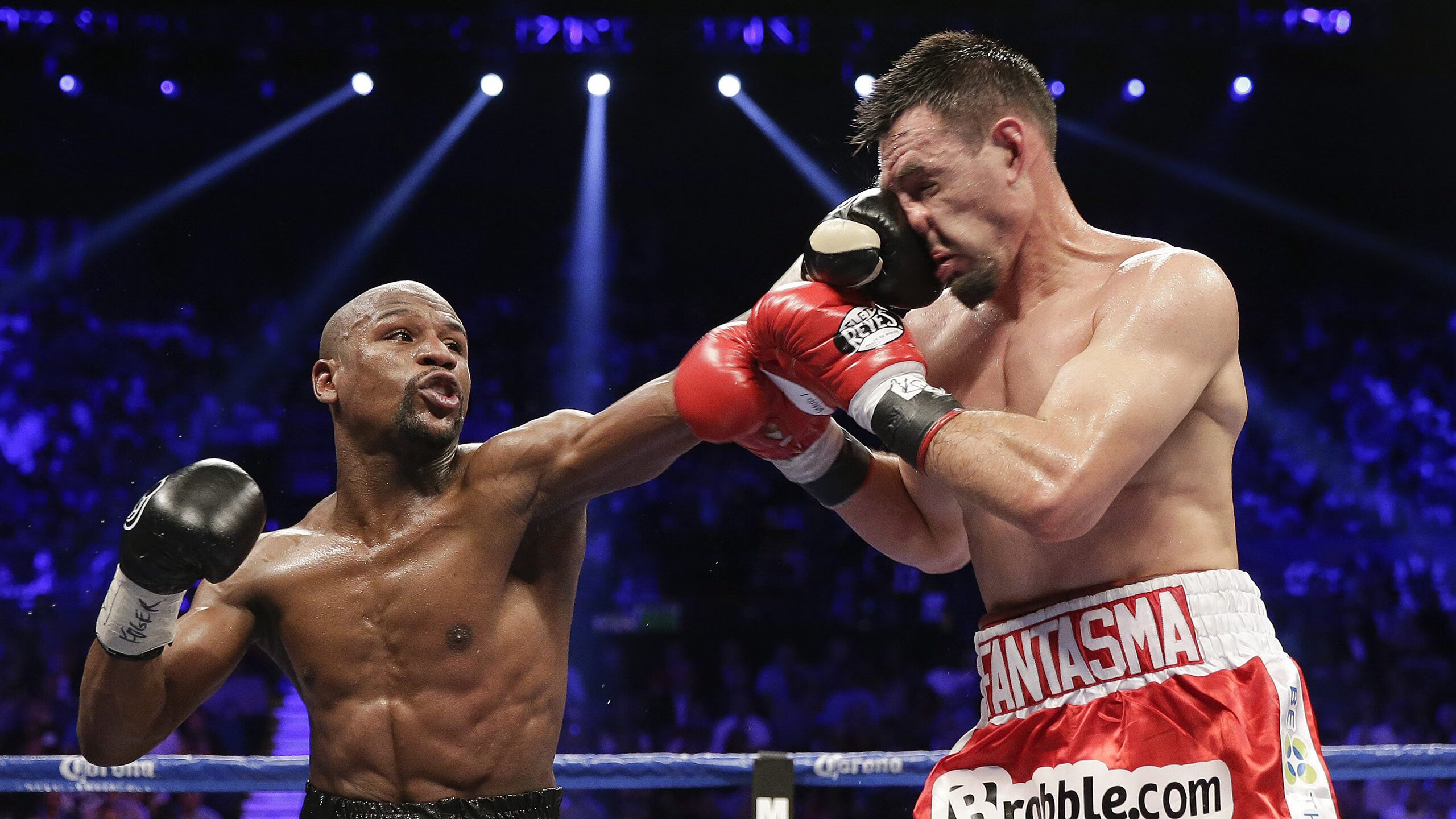 羽坛新章，泰国队力克丹麦队，桃田贤斗统治全场书写传奇