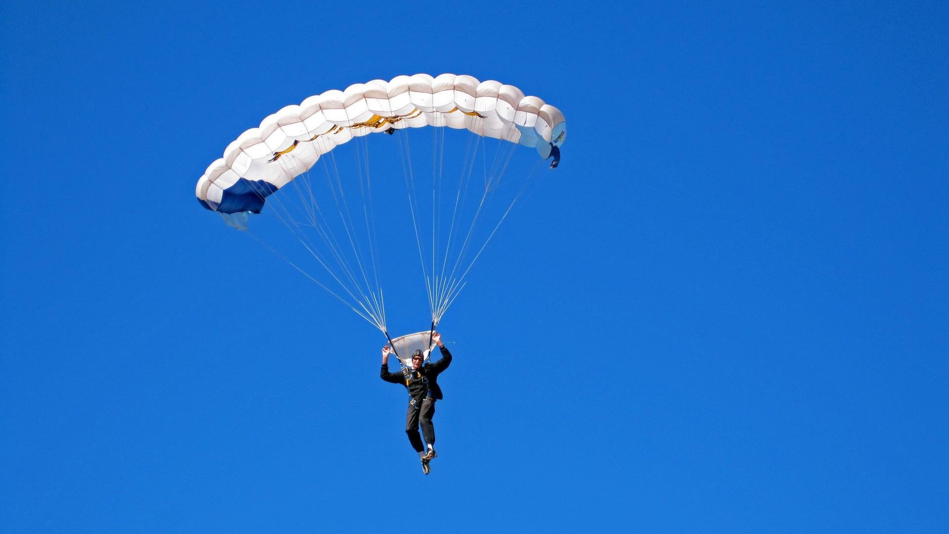 奥恰洛夫独木成林，奥地利队横扫德国队创历史